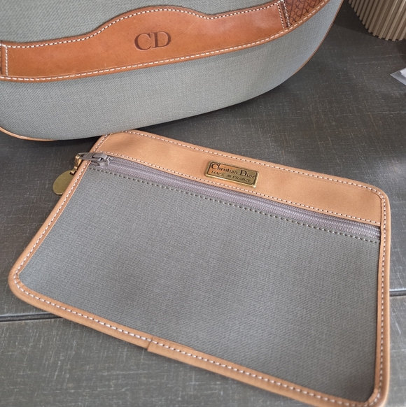 Christian Dior Crossbody Bag - Picture 4 of 8